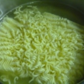 アレンジ ごま油が香る ワカメとネギの塩ラーメン レシピ 作り方 By みずたまsweet 楽天レシピ アレンジ ごま油が香る ワカメとネギの塩ラーメン レシピ 作り方 By みずたまsweet 楽天レシピ